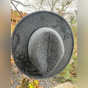 Custom burnt felt hat
